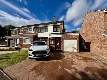 3 bedroom semi detached house for sale