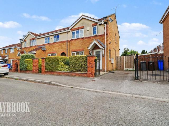 3 bedroom semi detached house for sale