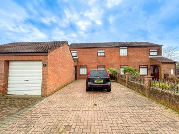 North East, North England - Garden, Parking