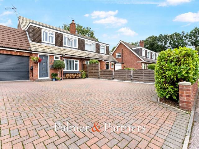 3 bedroom semi detached house for sale