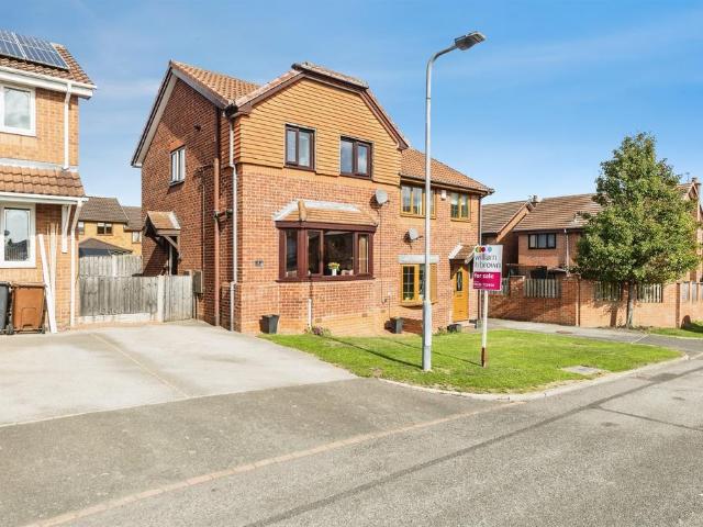3 bedroom semi detached house for sale
