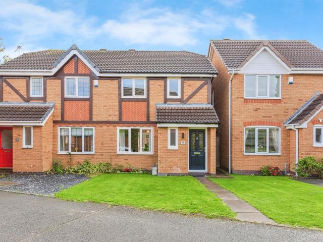 3 bedroom semi detached house for sale