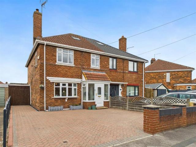 3 bedroom semi detached house for sale