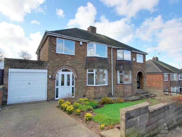 3 bedroom semi detached house for sale
