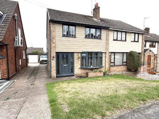 3 bedroom semi detached house for sale