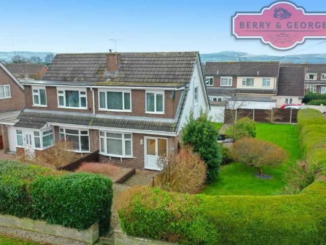 3 bedroom semi detached house for sale