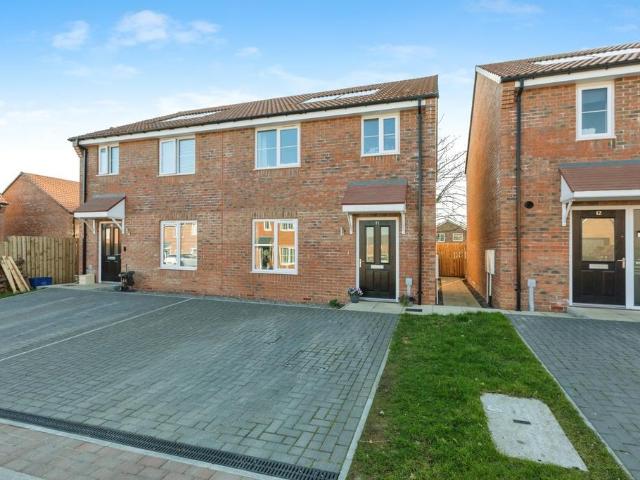 3 bedroom semi detached house for sale