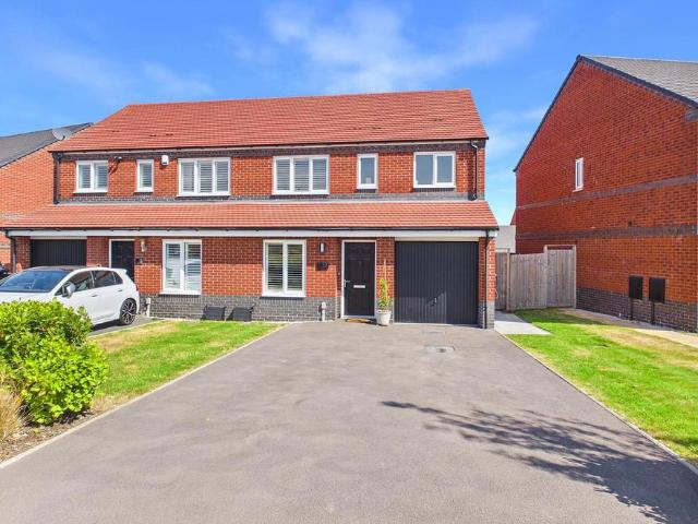 3 bedroom semi detached house for sale