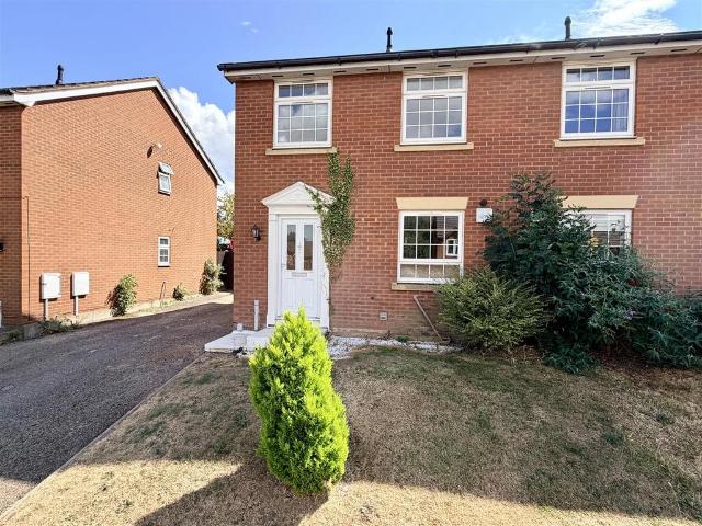 3 bedroom semi detached house for sale