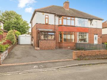Heckmondwike, Kirklees county, North England
