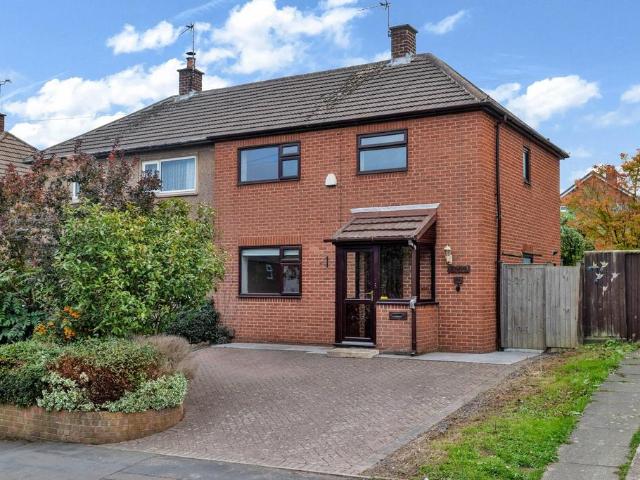 3 bedroom semi detached house for sale