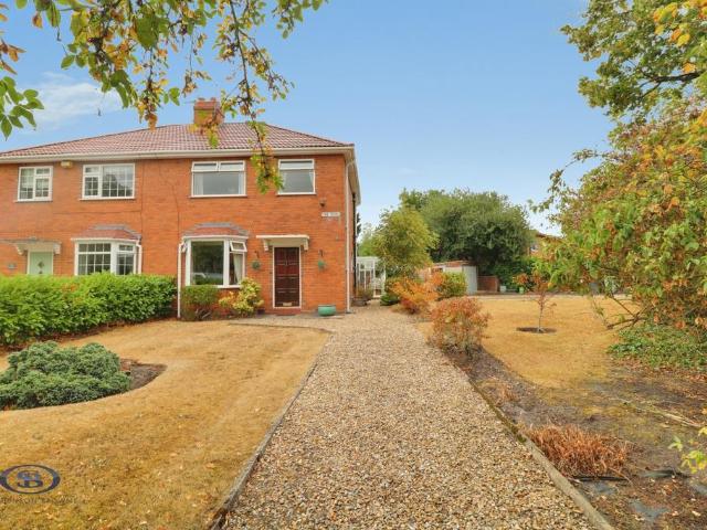 3 bedroom semi detached house for sale