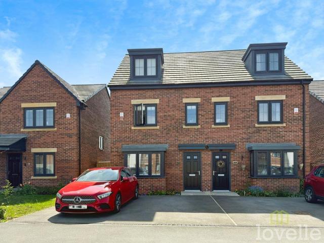 3 bedroom semi detached house for sale