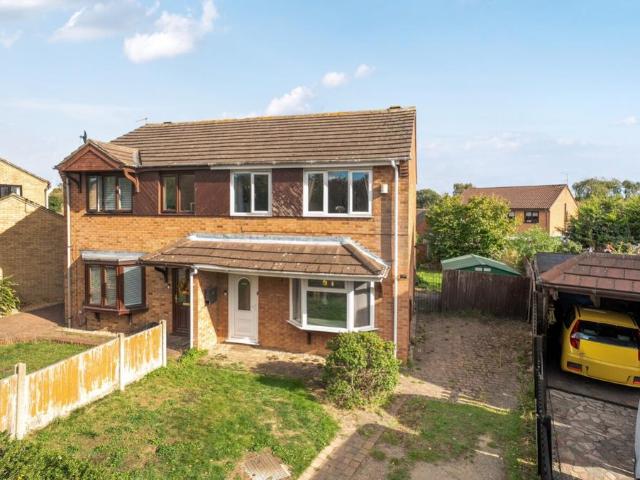 3 bedroom semi detached house for sale