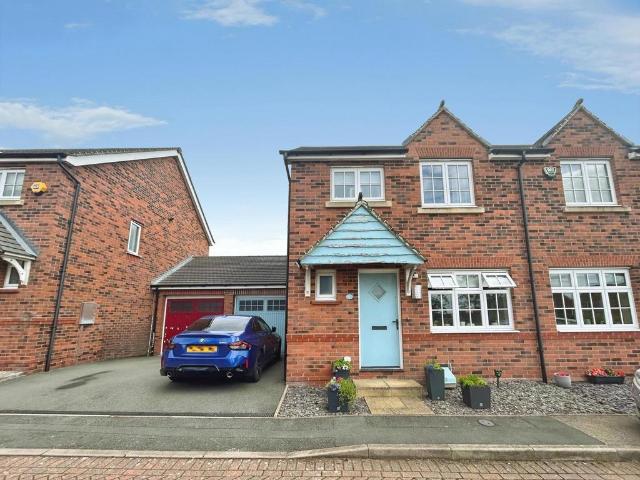 3 bedroom semi detached house for sale