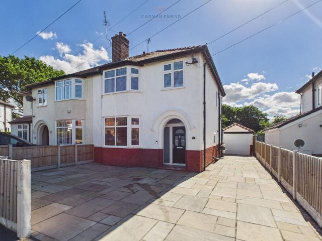 3 bedroom semi detached house for sale