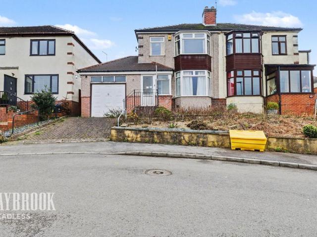 3 bedroom semi detached house for sale