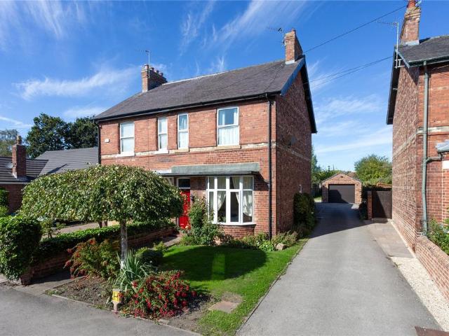 3 bedroom semi detached house for sale