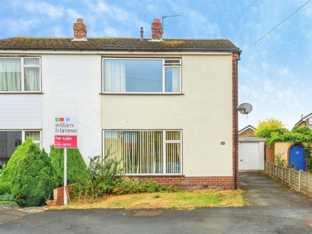 3 bedroom semi detached house for sale