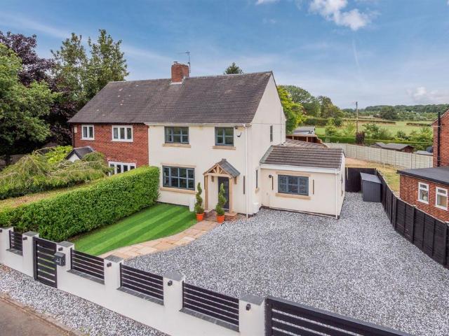 3 bedroom semi detached house for sale