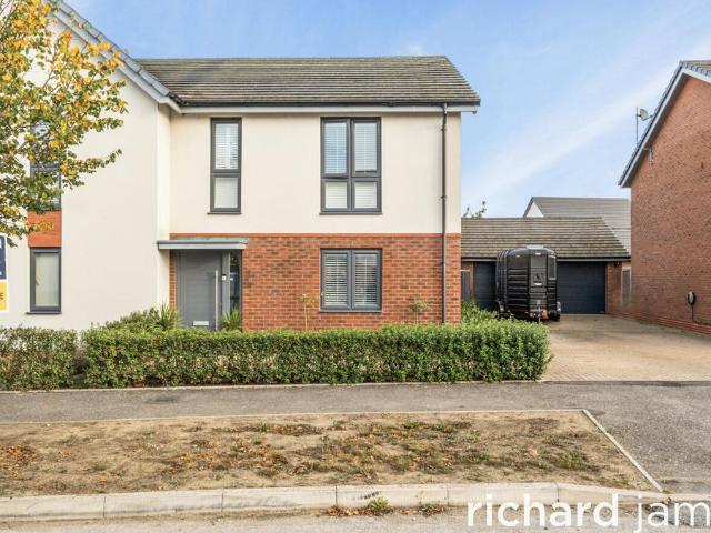 3 bedroom semi detached house for sale