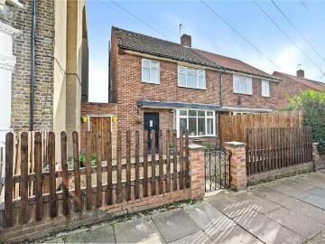 Brondesbury, London, Greater London - Garden