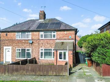 House for sale in St Helens - Equipped kitchen