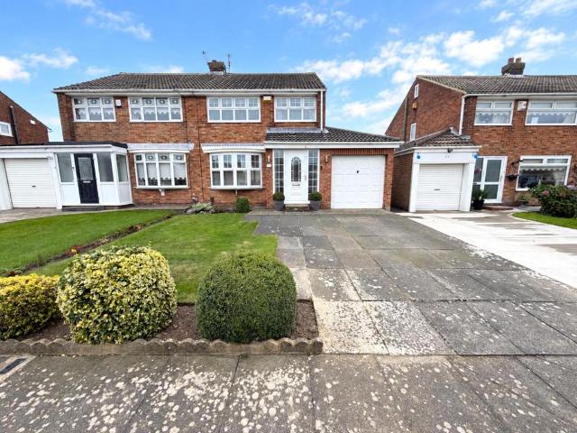 3 bedroom semi detached house for sale