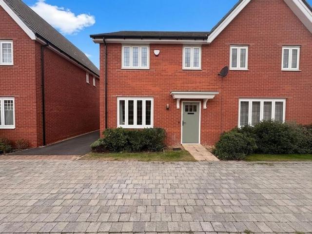 3 bedroom semi detached house for sale