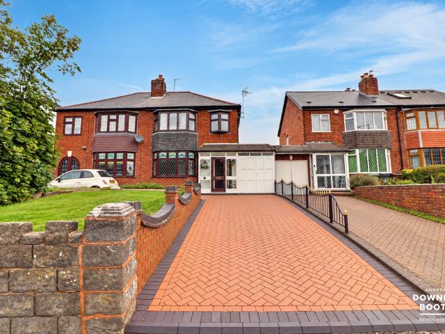 3 bedroom semi detached house for sale