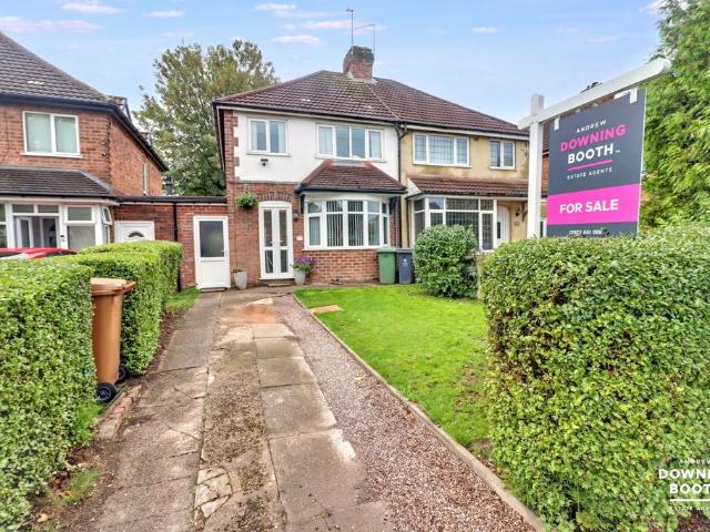 3 bedroom semi detached house for sale