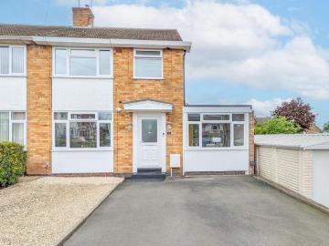 3 bedroom semi detached house for sale