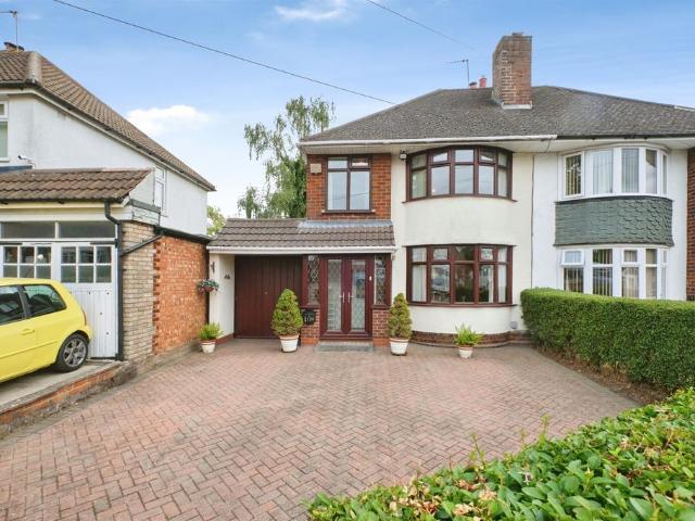 3 bedroom semi detached house for sale
