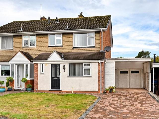3 bedroom semi detached house for sale