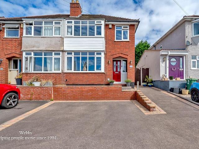 3 bedroom semi detached house for sale