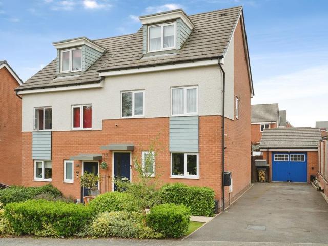 3 bedroom semi detached house for sale