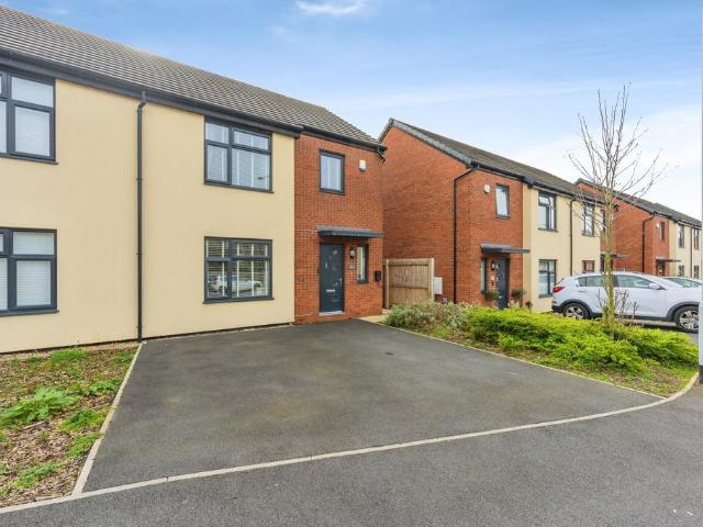 3 bedroom semi detached house for sale