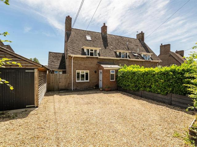 2 bedroom semi detached house for sale