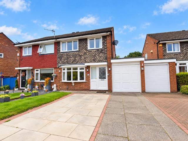 3 bedroom semi detached house for sale