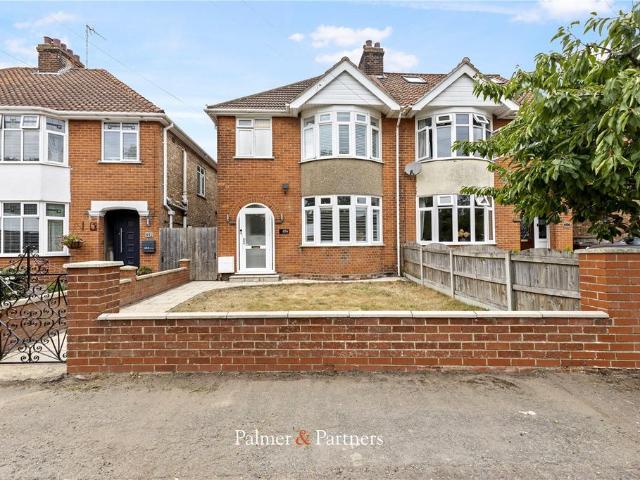 3 bedroom semi detached house for sale