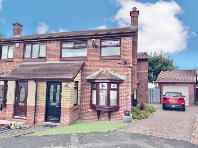 3 bedroom semi detached house for sale