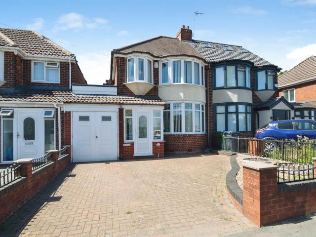 3 bedroom semi detached house for sale