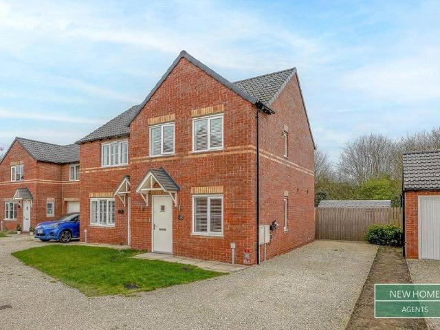 3 bedroom semi detached house for sale