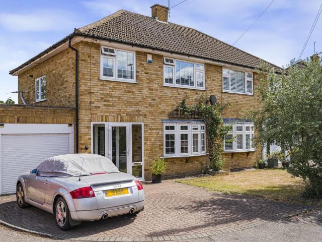 3 bedroom semi detached house for sale