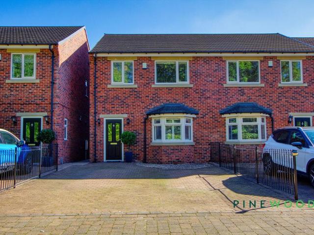 3 bedroom semi detached house for sale