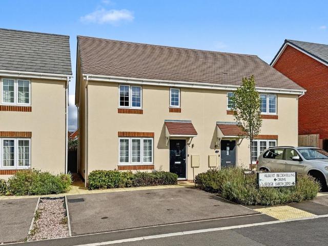 3 bedroom semi detached house for sale