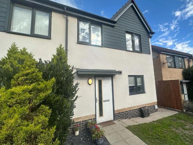 3 bedroom semi detached house for sale