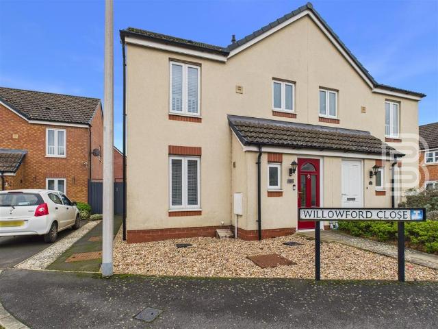 3 bedroom semi detached house for sale