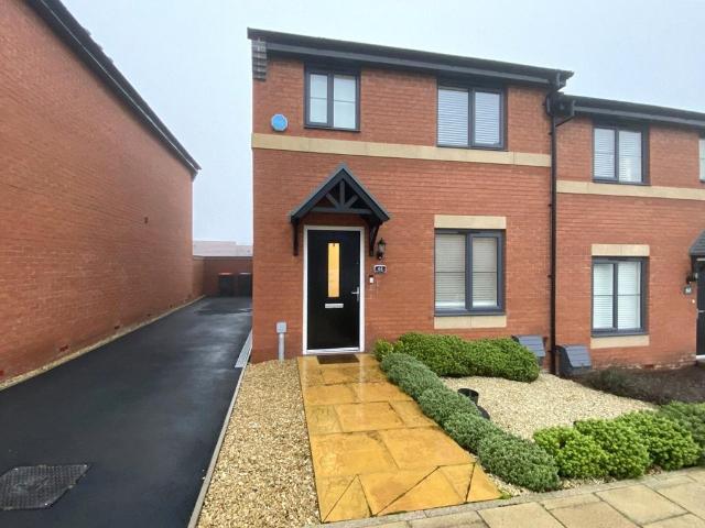 3 bedroom semi detached house for sale