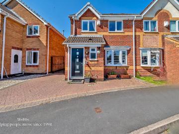 3 bedroom semi detached house for sale